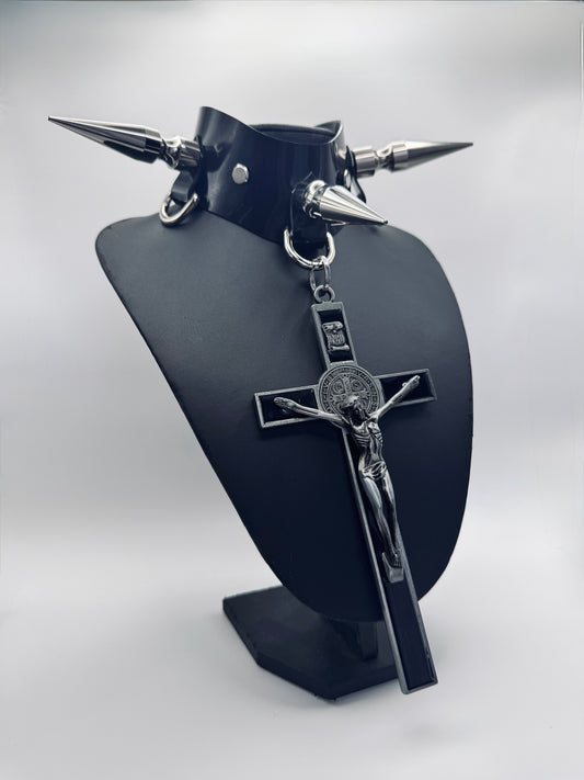 Cross Choker